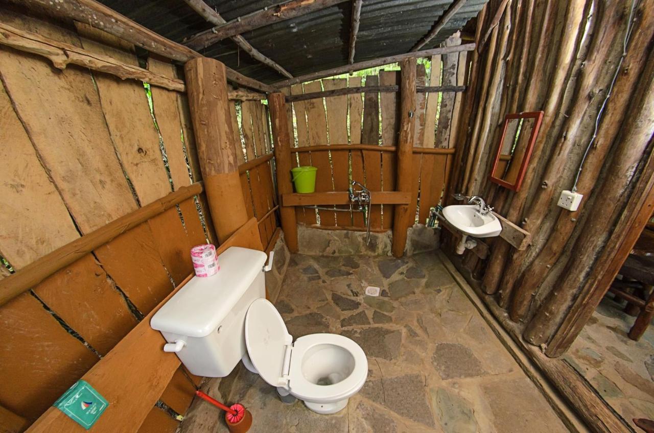 Dave The Cave Eco Lodge And Cultural Campsite Rubirizi エクステリア 写真